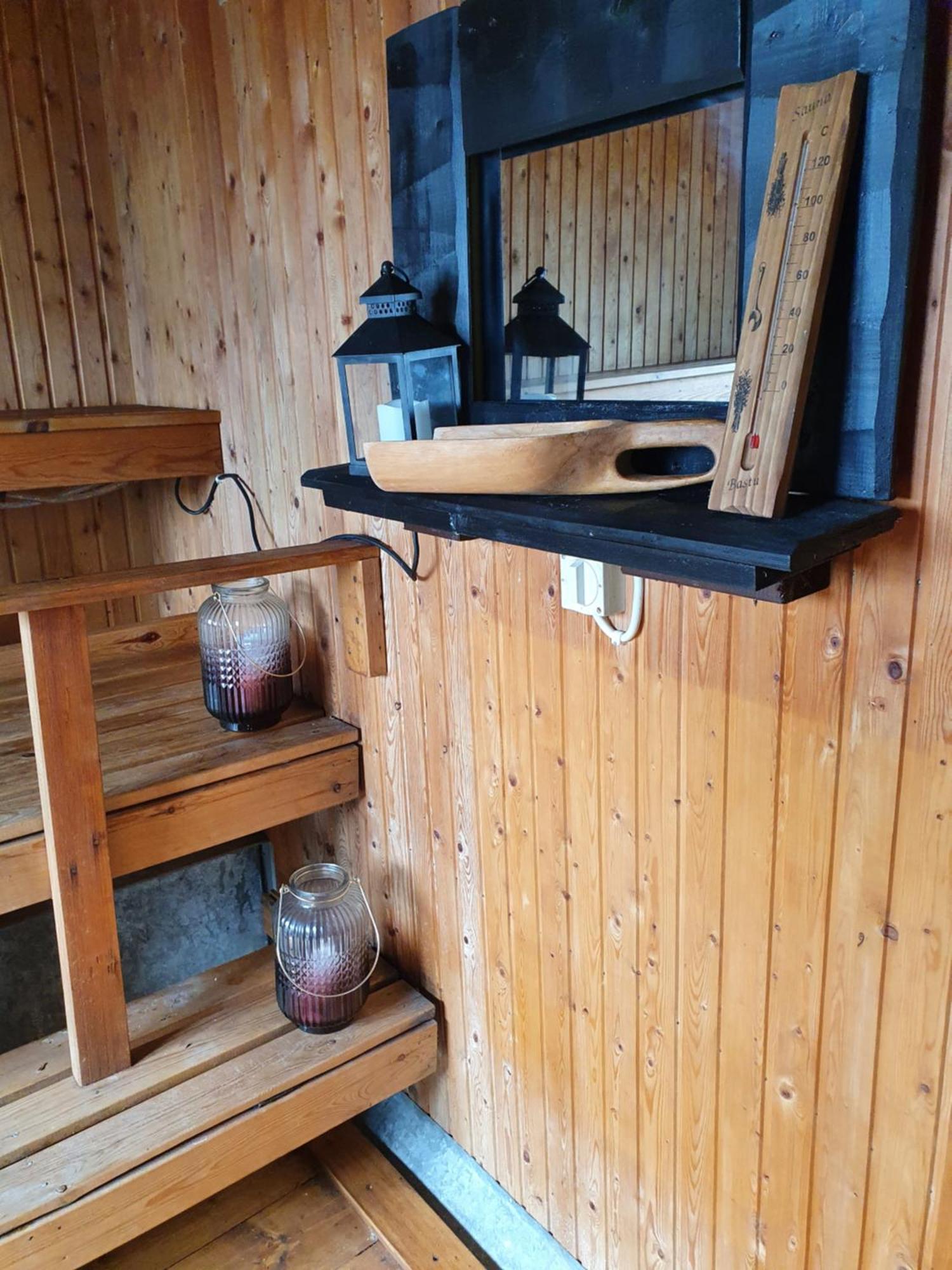Camp Caroli Wooden Cabins Jukkasjarvi Exterior photo